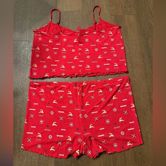 NWOT SKIMS Red Holiday Reindeer Lounge Set | Tank + Shorts Soft Stretch Size 2X - Picture 2 of 4